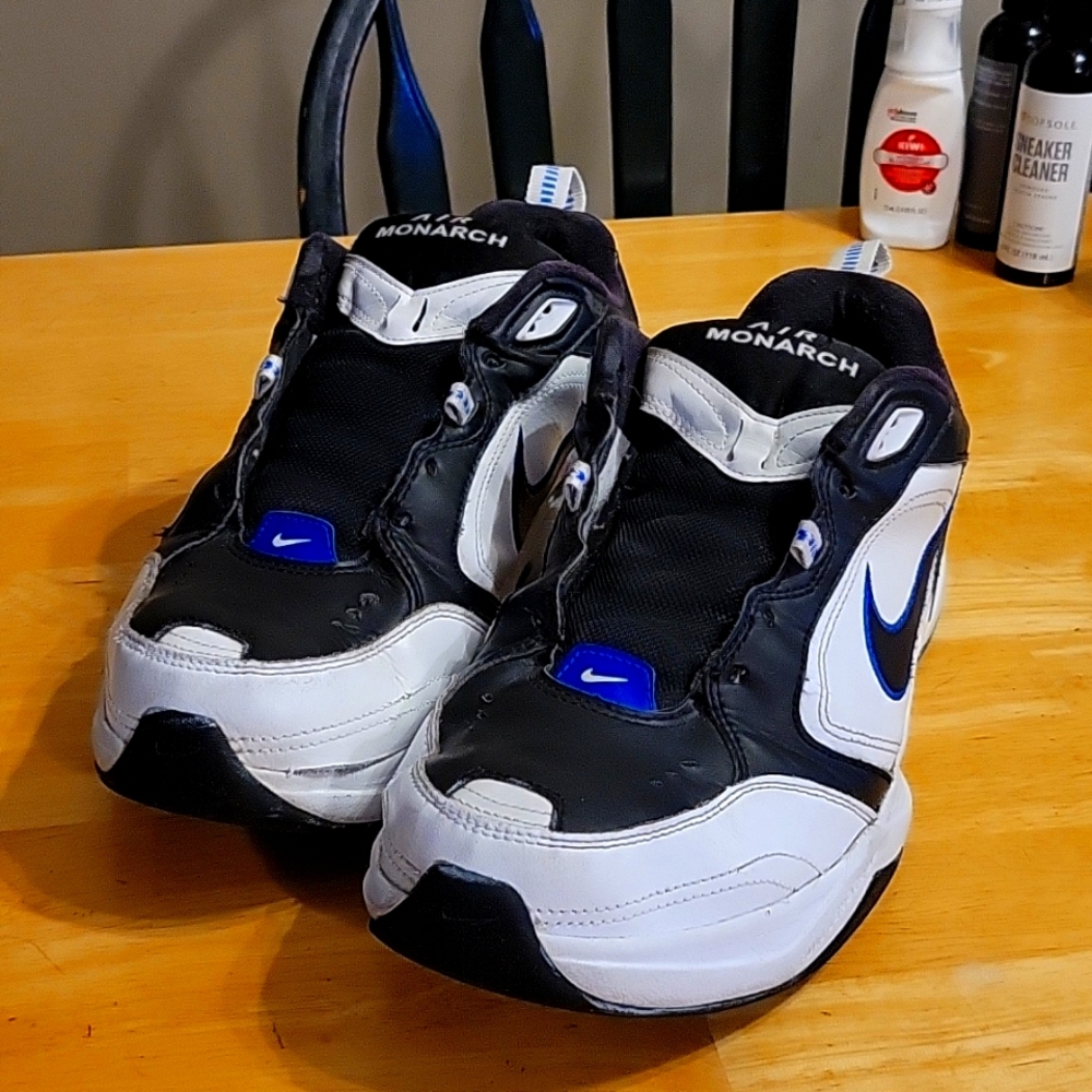 Nike Air Monarch IV Size 12